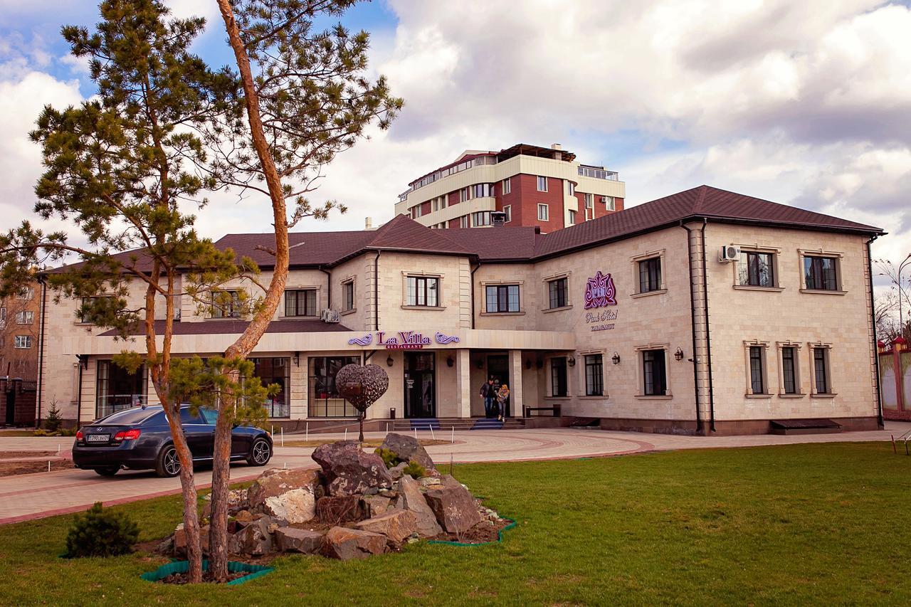 Park Hotel Karagandy Exterior foto